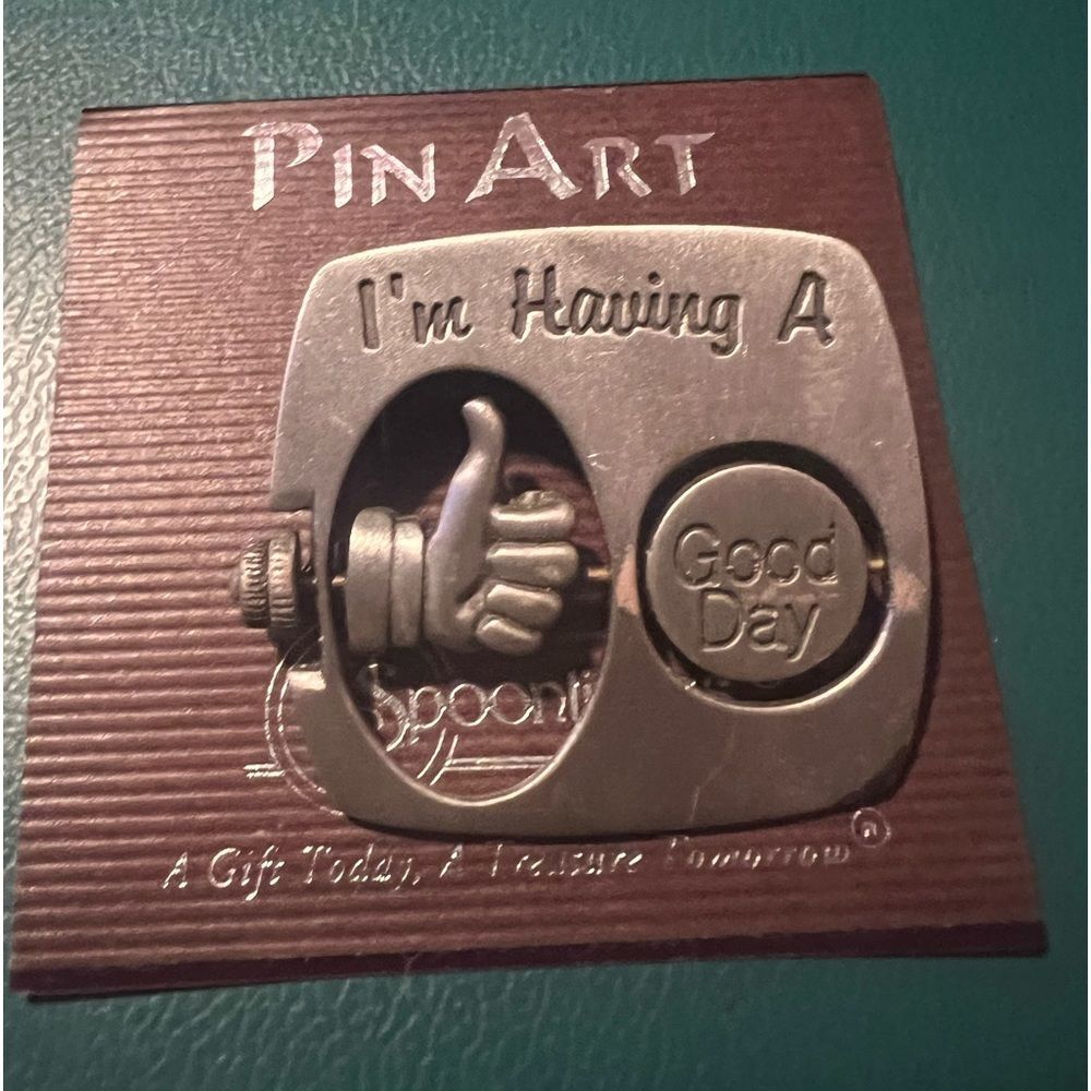 Vtg Pin Art Brooch